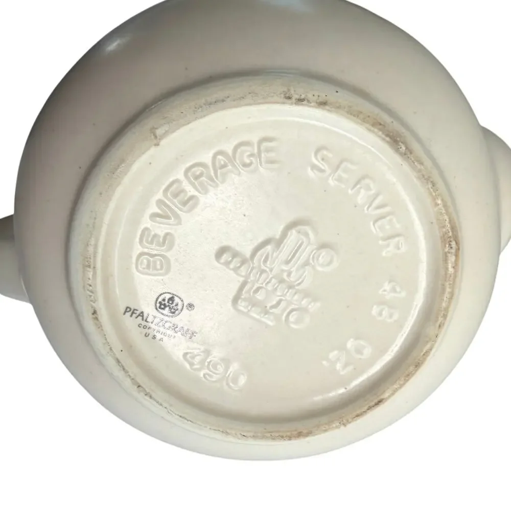 Vintage Pfaltzgraff beverage server 48 oz Remberence pattern with lid
